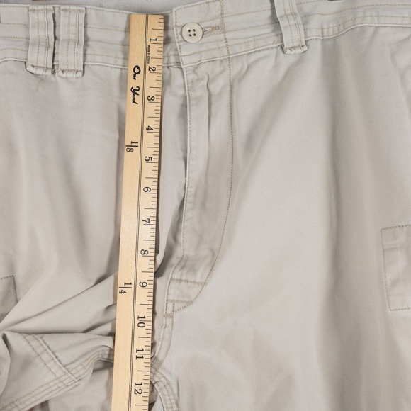 Polo Ralph Lauren Khaki Cargo Shorts Mens 100% Cotton Size 40 Casual - Picture 6 of 10